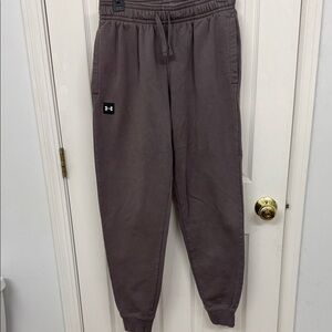 Under Armour Grey Loose Fit Joggers: M